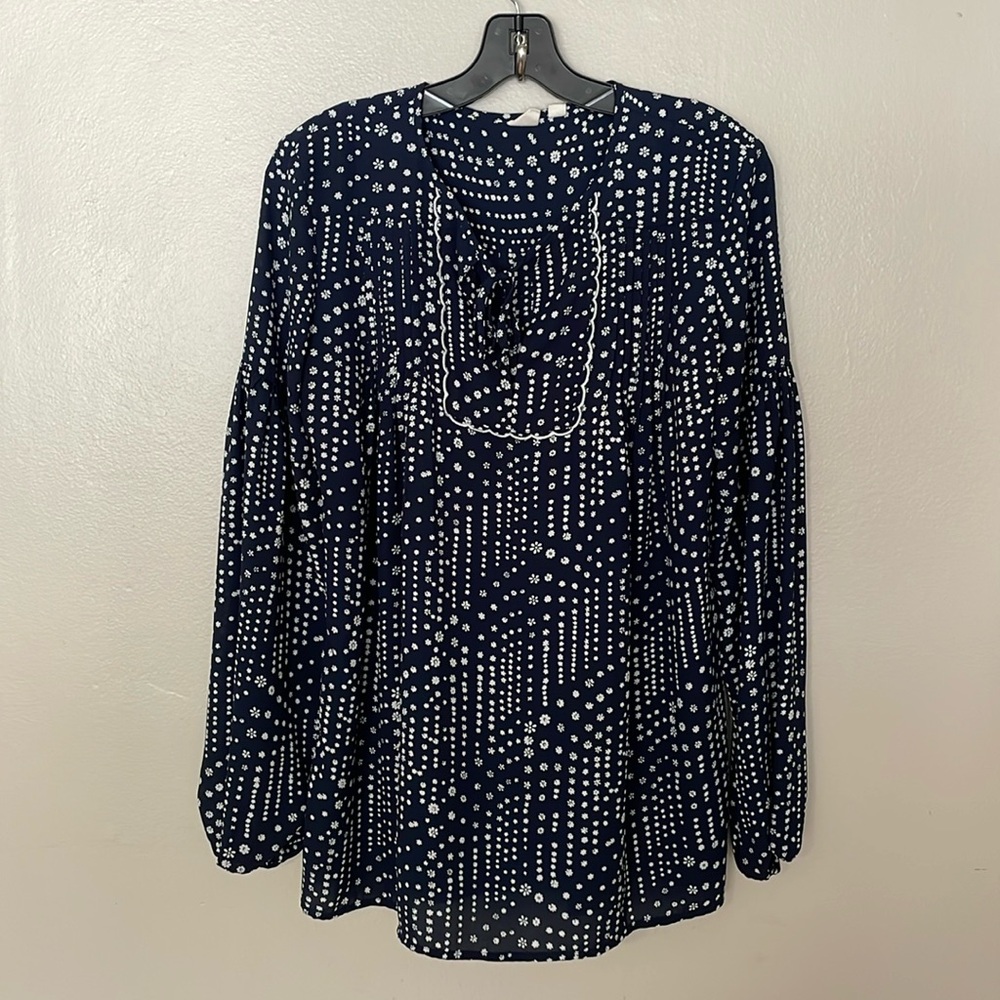 EUC Gap Navy/White Floral Boho Top. Size Small Tall